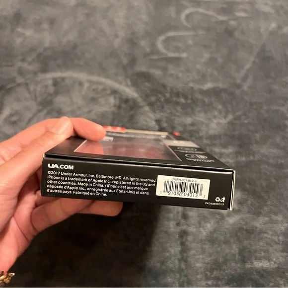 NWT Under Armour Red and Black Phone 7 Case - Picture 3 of 5